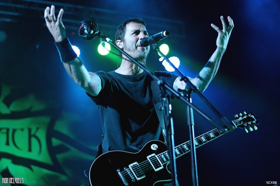 Фотоотчет с концерта Godsmack (2015.06.24 - Москва - Ray Just Arena)