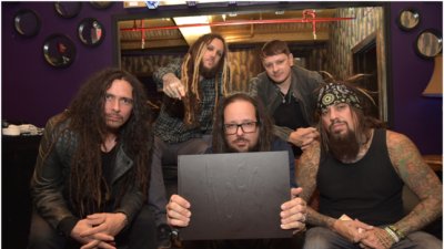 Korn анонсировали дату выхода своей новой книги