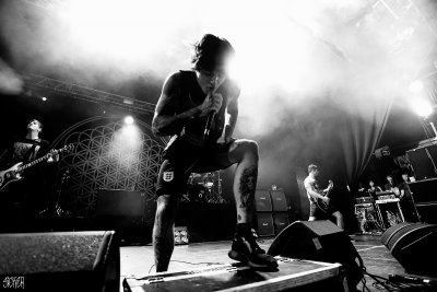 Новое "живое" видео Bring Me The Horizon